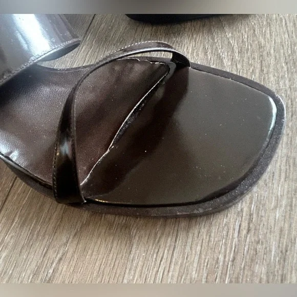 NWT Calvin Klein Heels - Picture 9 of 10